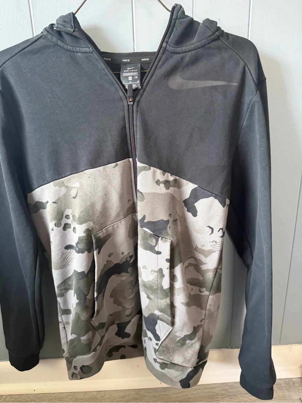 Nike Men's Black & Grey Camo Full-Zip Hoodie